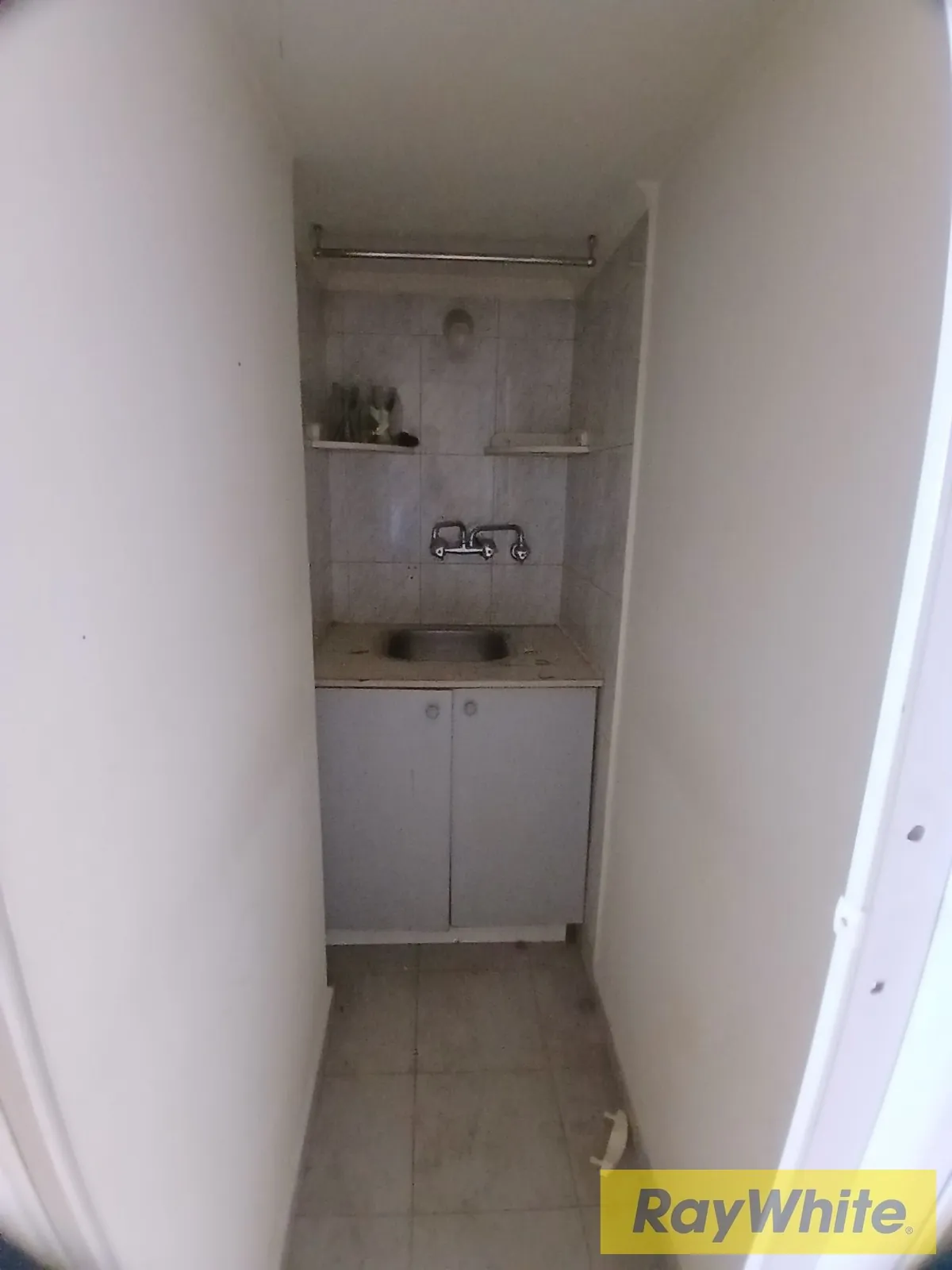 Shop For Sale In Elissar – Prime Main Road Location — الصورة 4