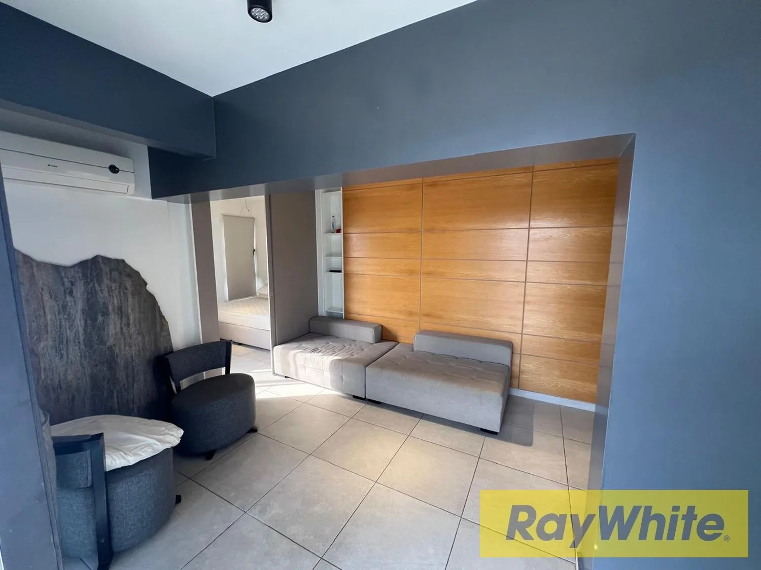 Chalet For Sale In Kaslik – Stunning Sea View — الصورة 2
