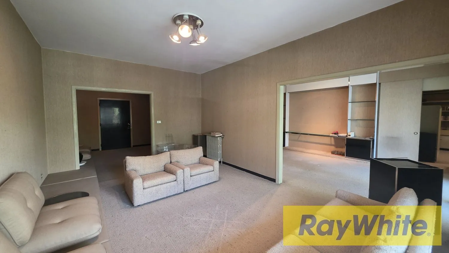 Apartment For Sale In Horch Tabet
