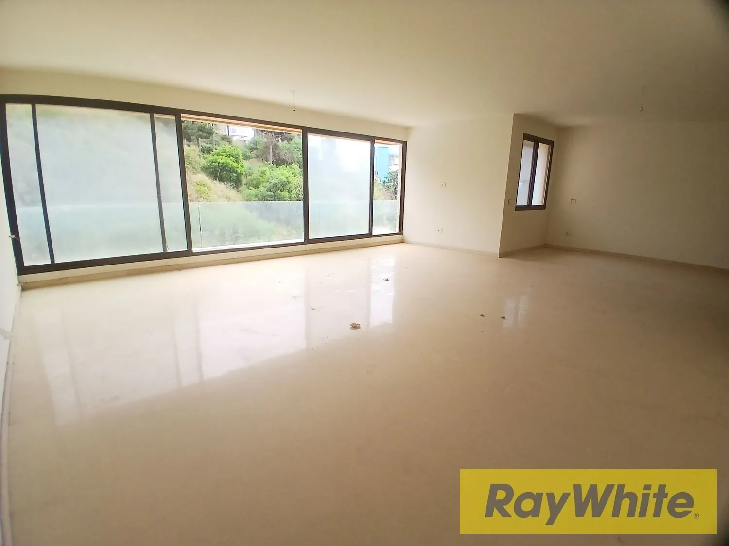 Luxury Apartment For Sale In Rabieh | Pool | Mountain View — الصورة 3
