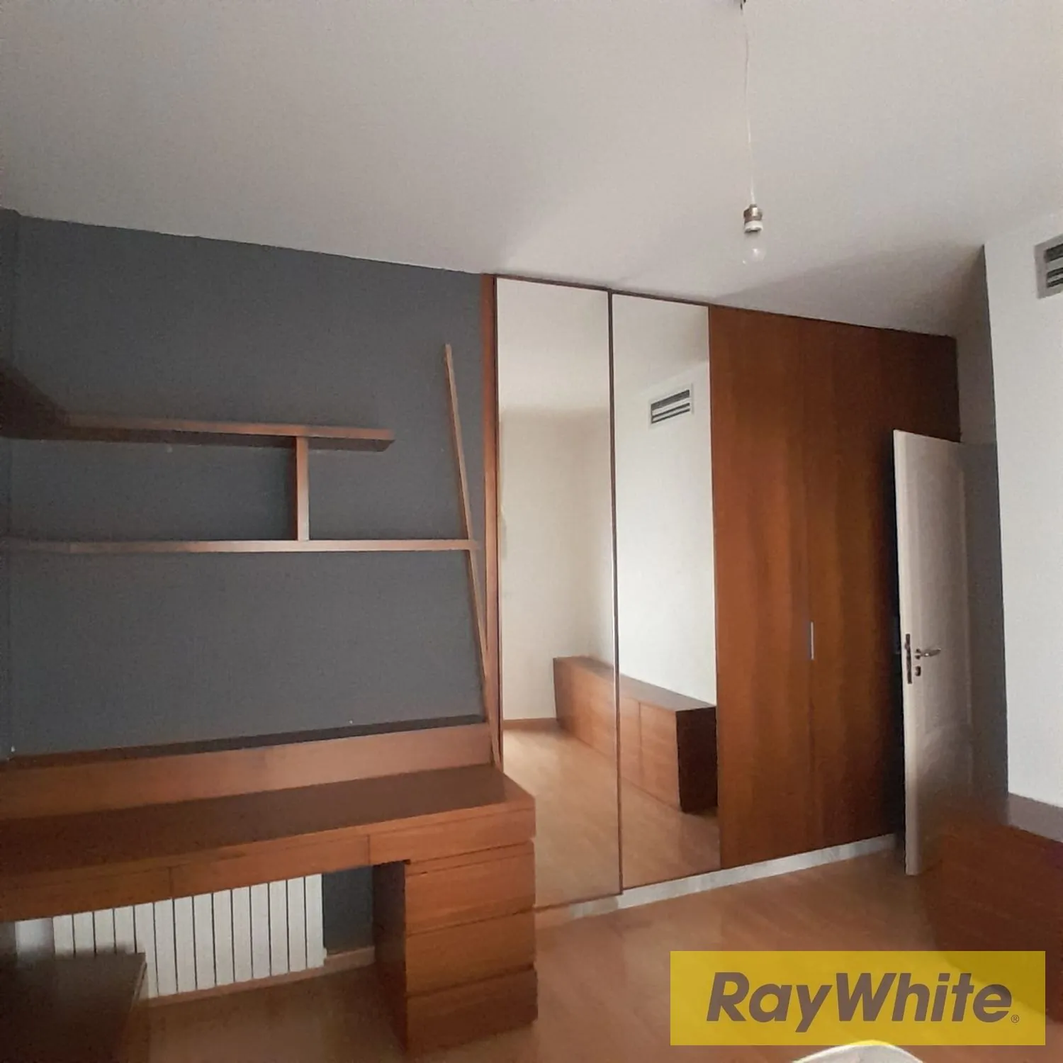 Apartment For Sale In Rabweh — الصورة 3