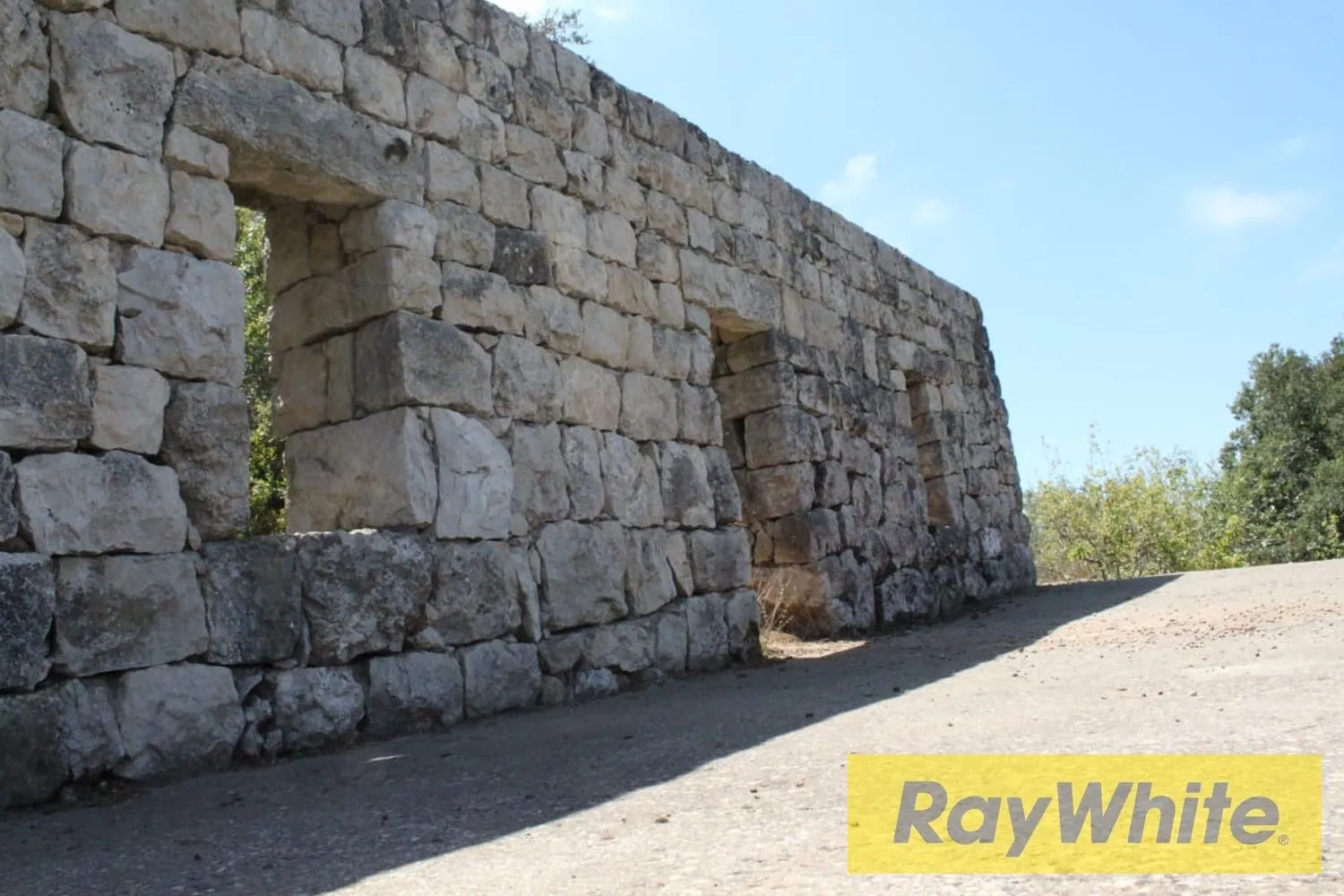 Historic 200-year-old House For Sale In Aramoun — الصورة 3
