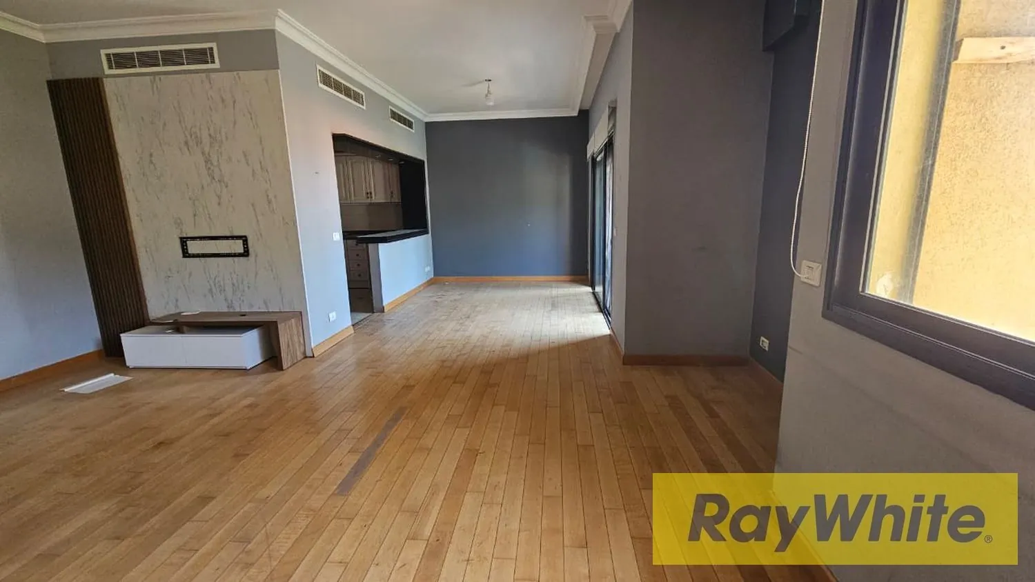 Apartment For Sale In Jamhour — الصورة 3