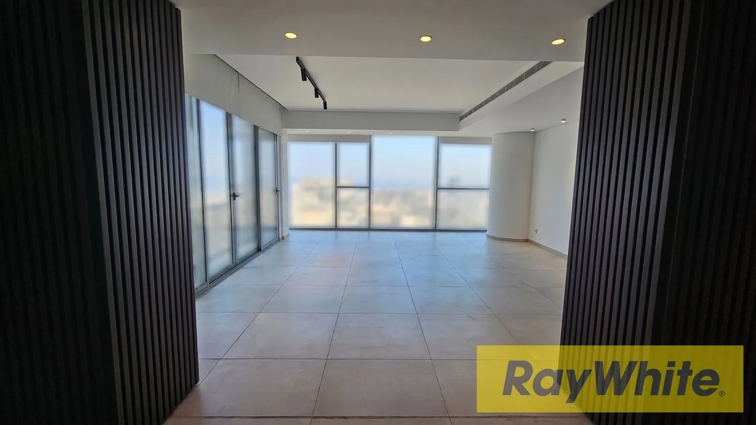 Apartment For Sale In Achrafieh – Sea View — الصورة 5