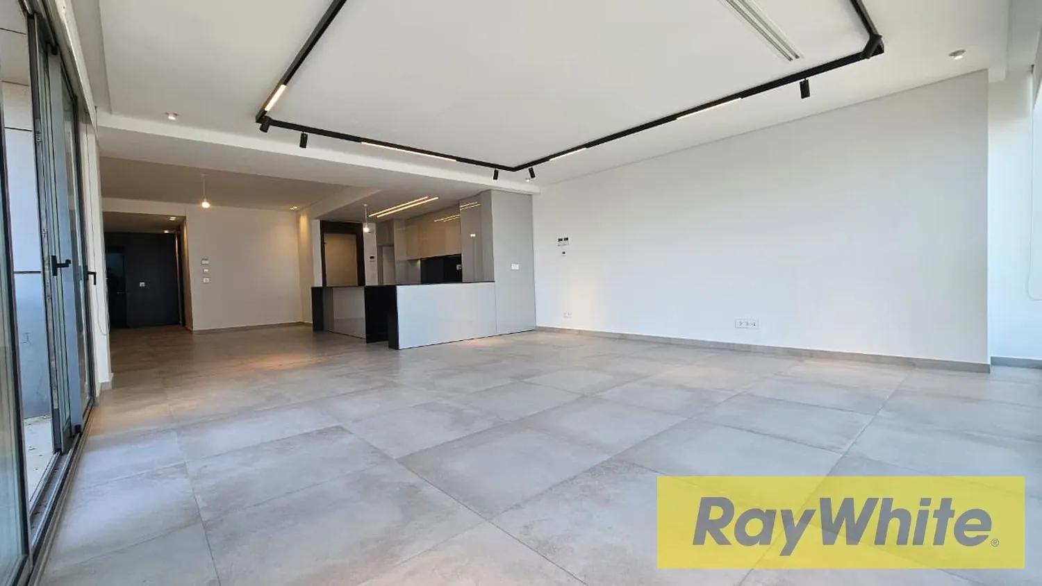 Apartment For Sale In Achrafieh – Sea View — الصورة 4