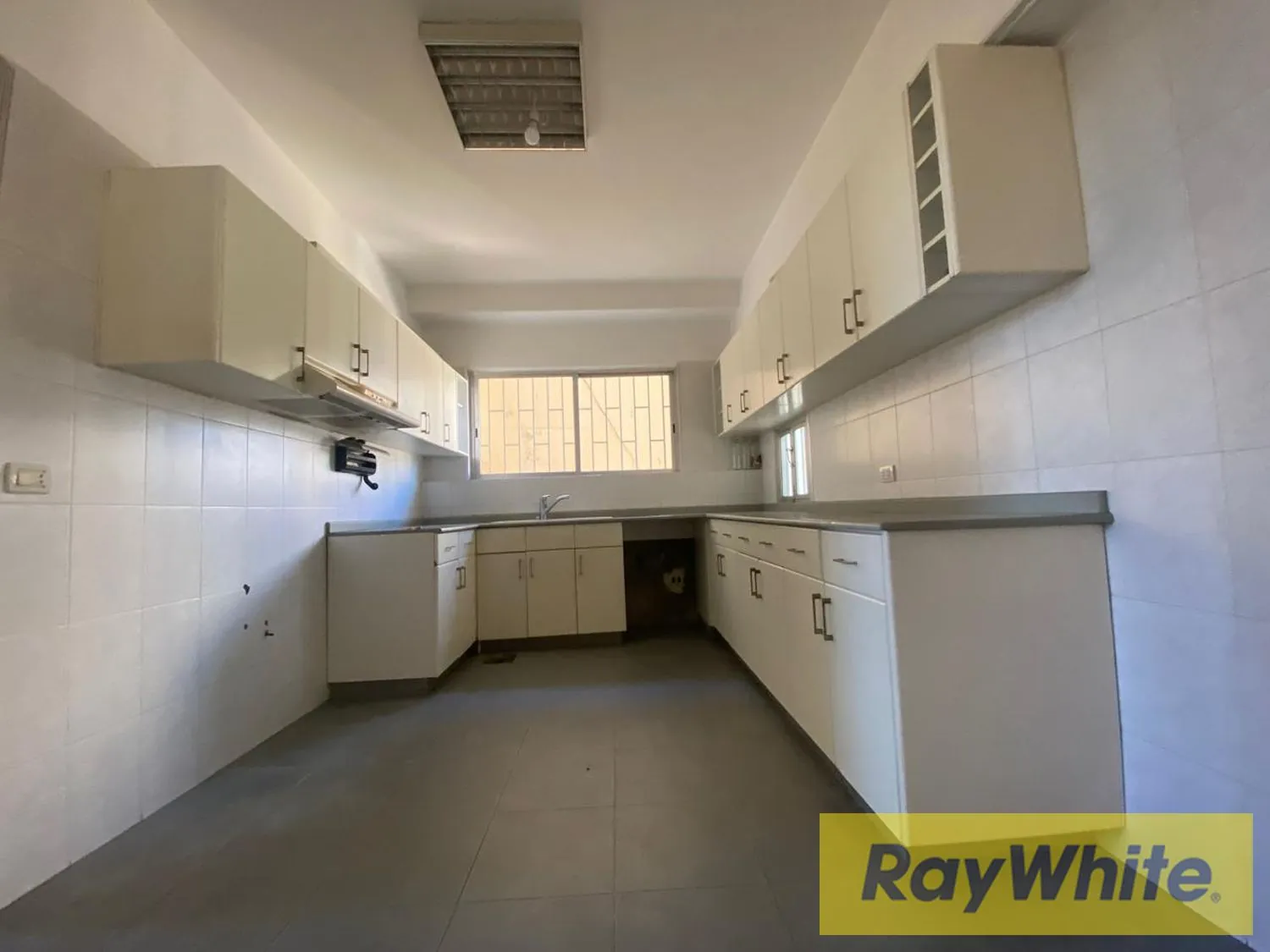 Apartment For Rent In Ain Al Mraiseh