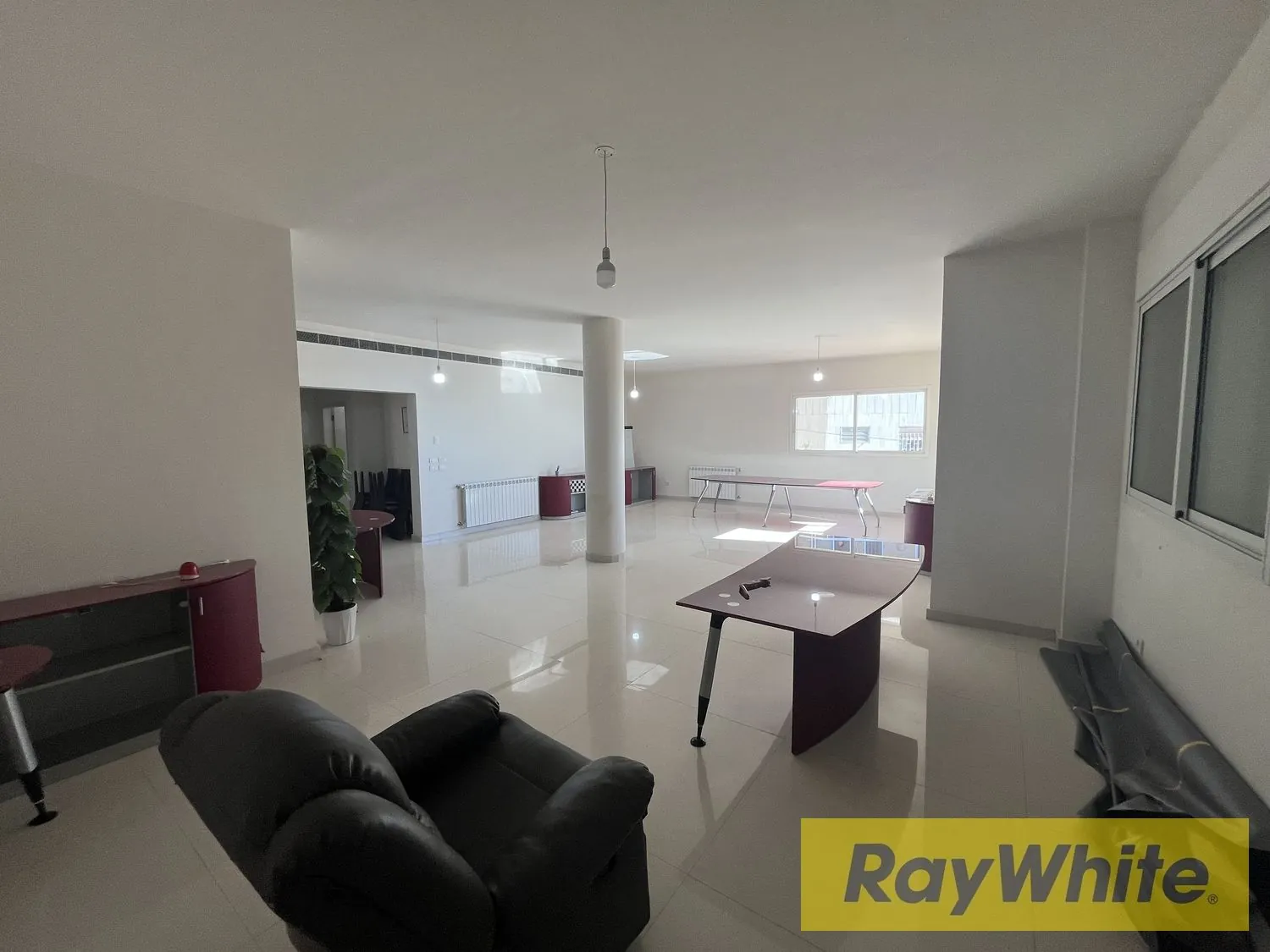 Apartment For Rent In Ain Saade – 250 Sqm