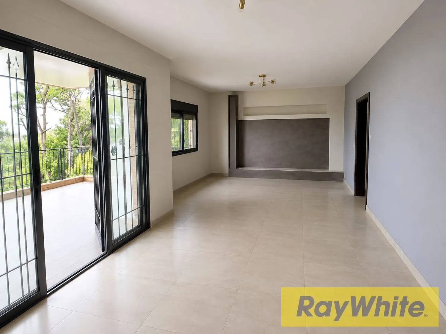 Apartment For Sale In Hbous With Terrace — الصورة 2