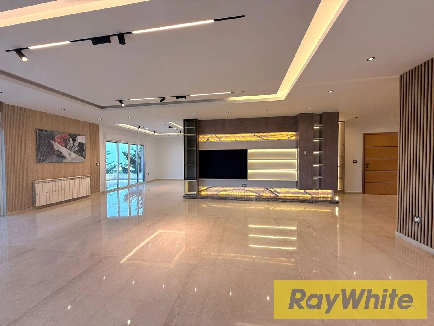 Luxury Apartment For Sale In Hbous — photo 3