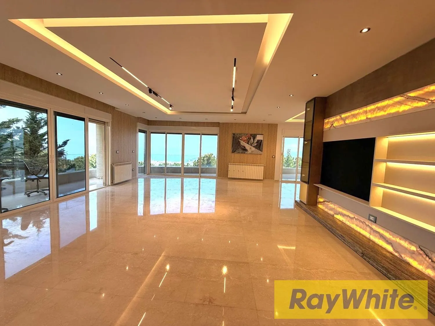 Luxury Apartment For Sale In Hbous — photo 4