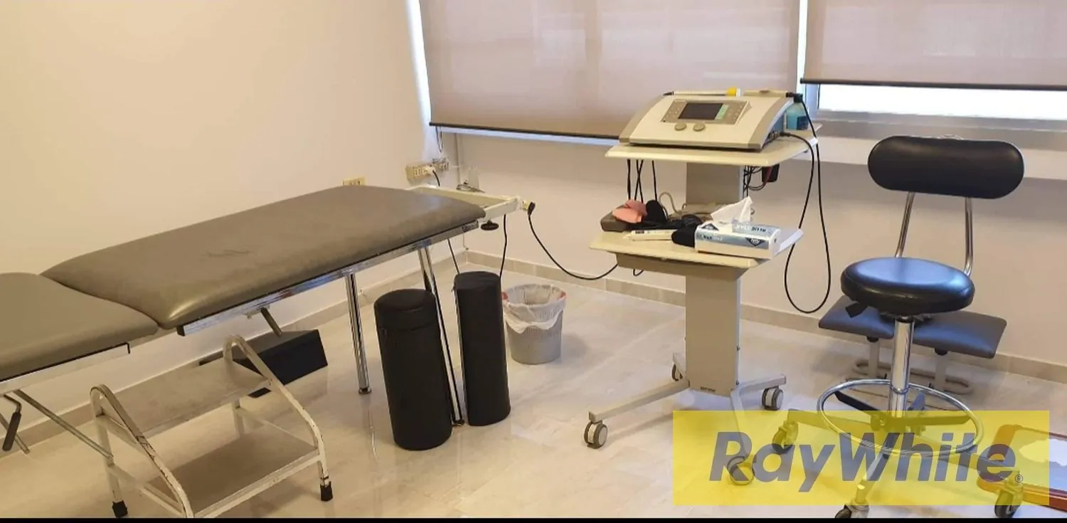 Furnished Office For Rent In Badaro — الصورة 2