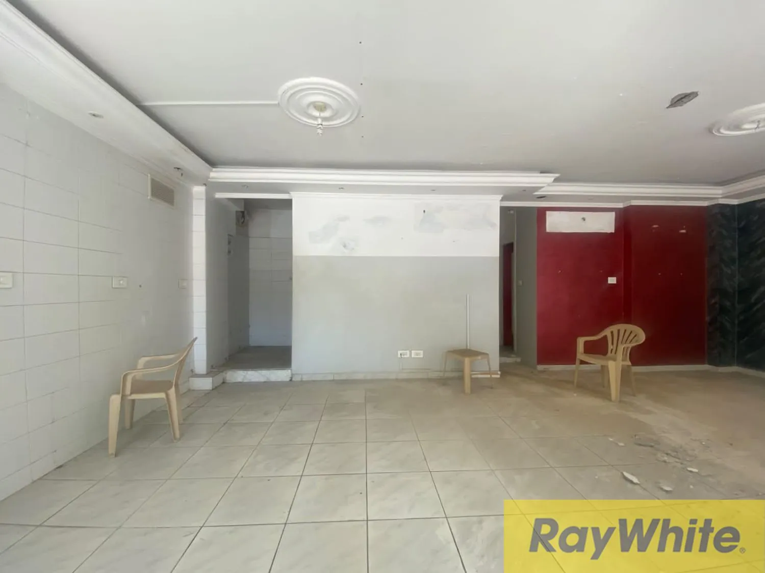 Shop For Sale In Ras Beirut — الصورة 2