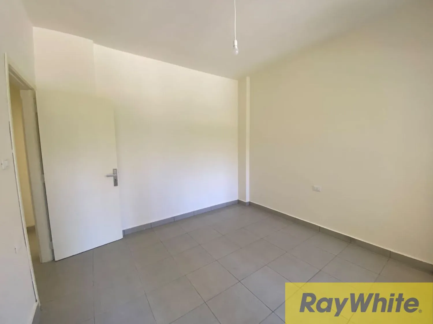 Apartment For Sale In Ras Beirut