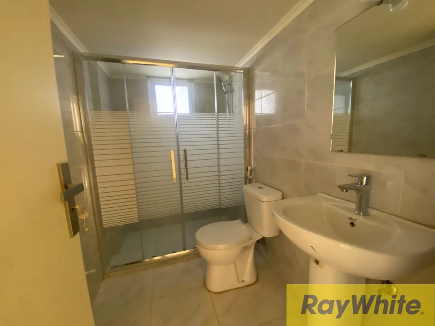 Apartment For Sale In Ras Beirut — الصورة 4