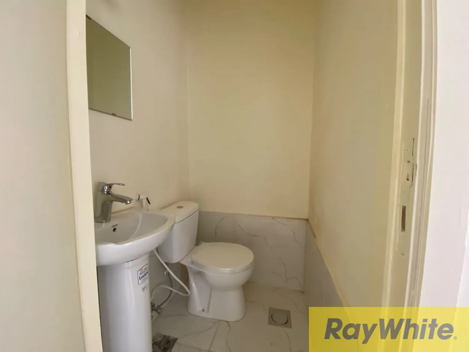 Apartment For Sale In Ras Beirut — الصورة 5