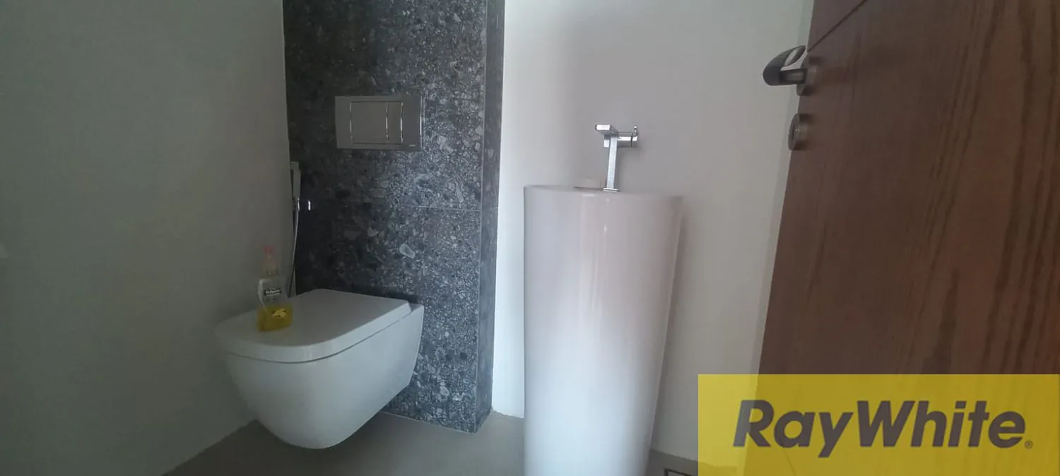 Furnished Apartment For Sale In Ain Al Mraiseh — الصورة 2