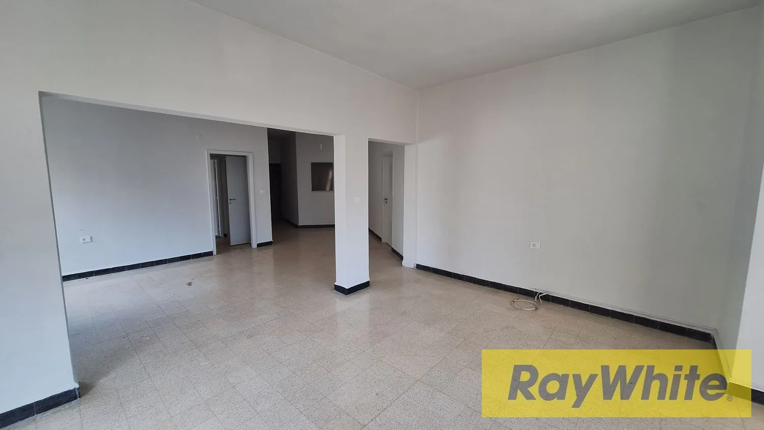Apartment For Rent In Fassouh — الصورة 2