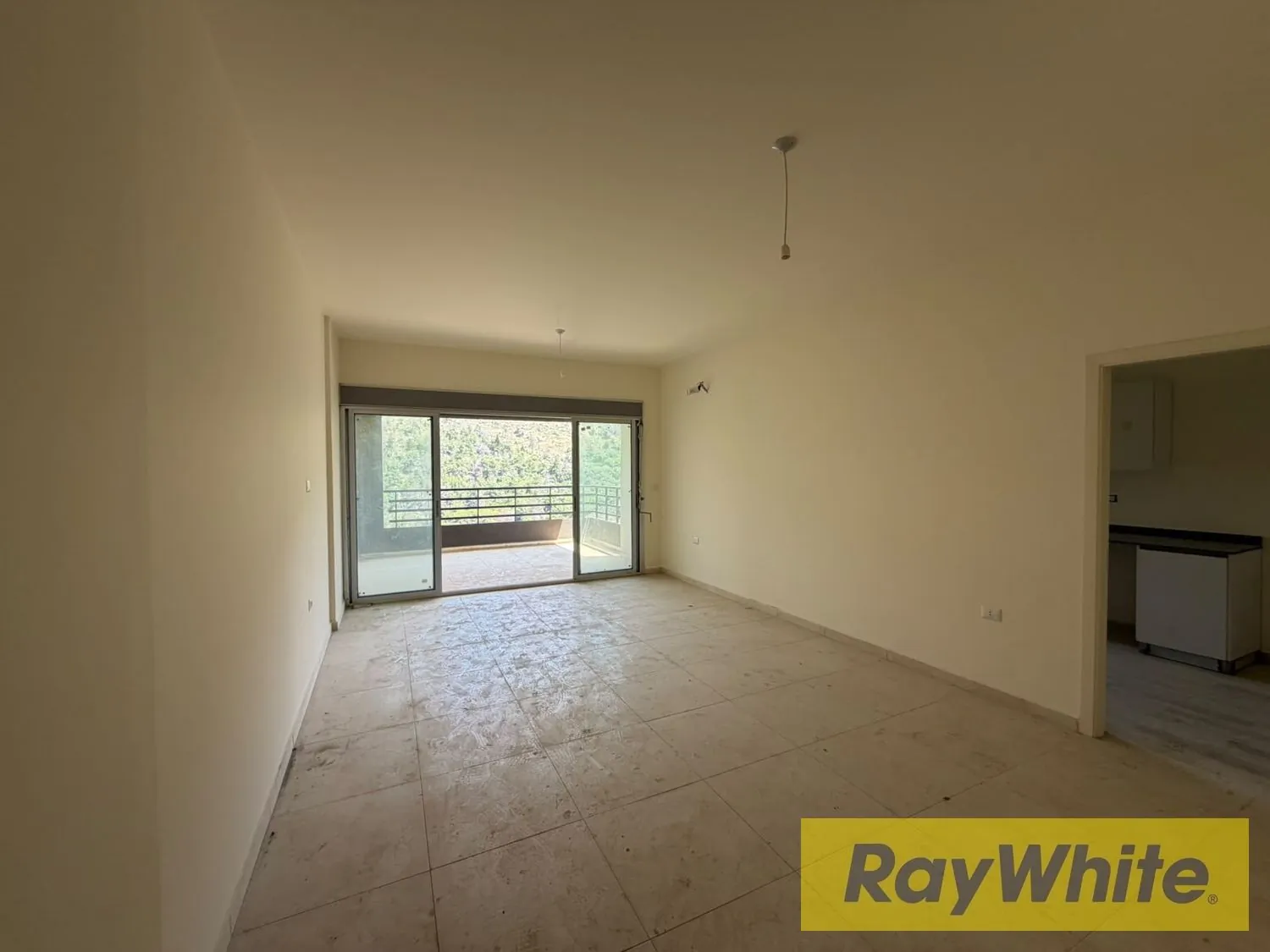 Apartment For Sale In Nabay With Terrace — الصورة 2