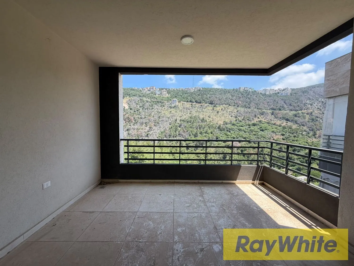 Apartment For Sale In Nabay With Terrace — الصورة 4