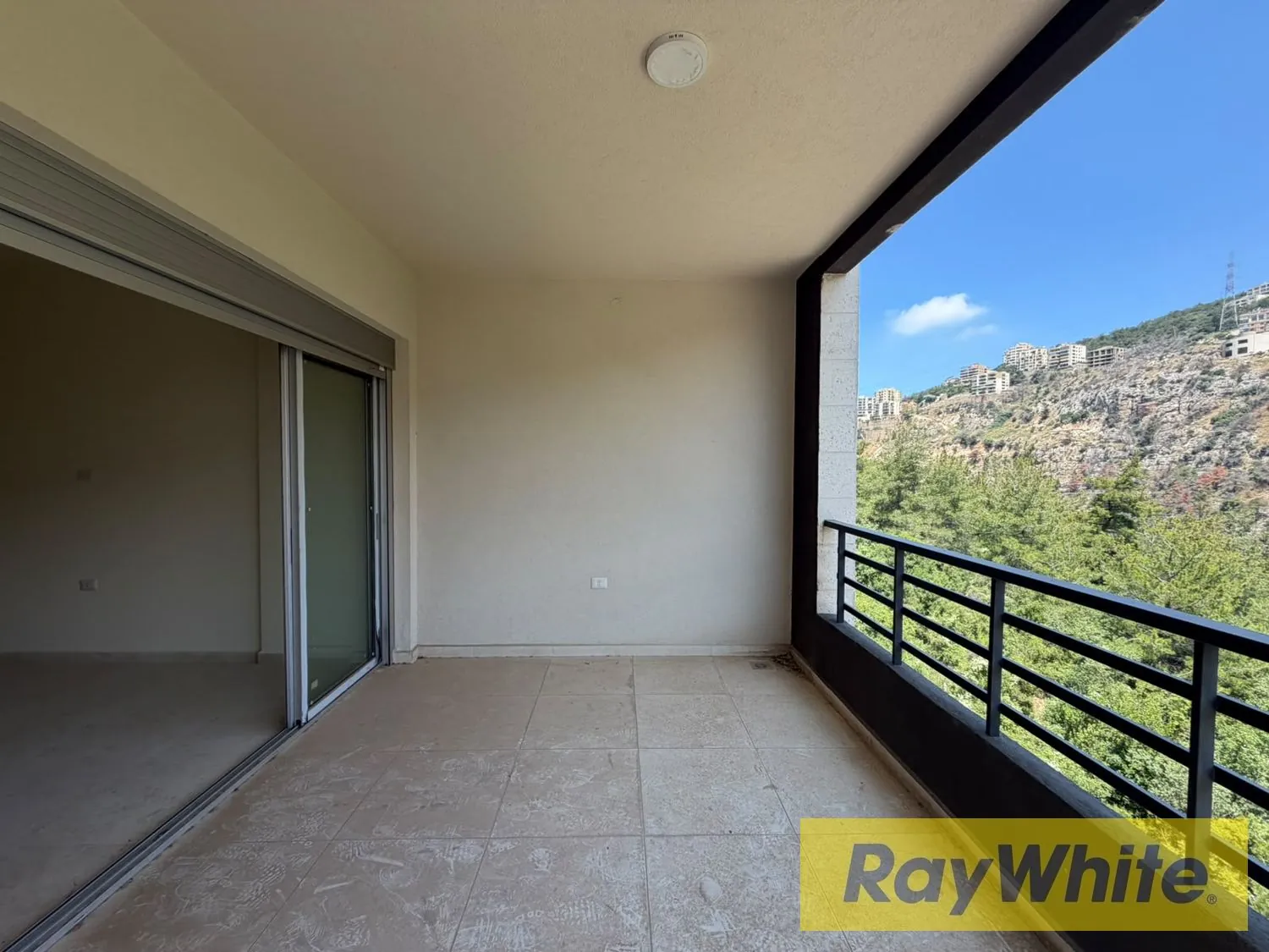 Apartment For Sale In Nabay With Terrace — الصورة 5