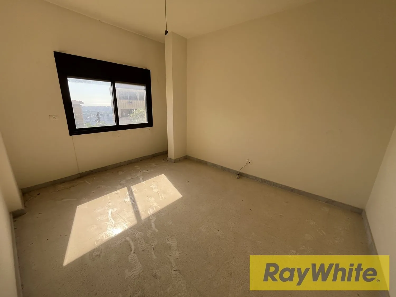 Apartment For Sale In Mansourieh — الصورة 5
