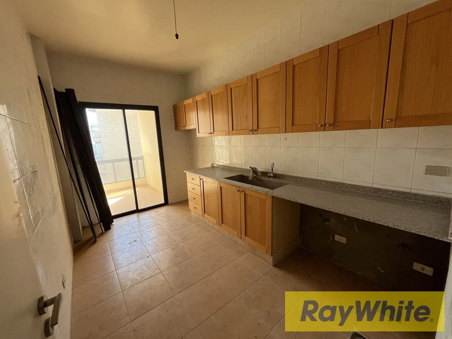 Apartment For Rent In Mansourieh — الصورة 3