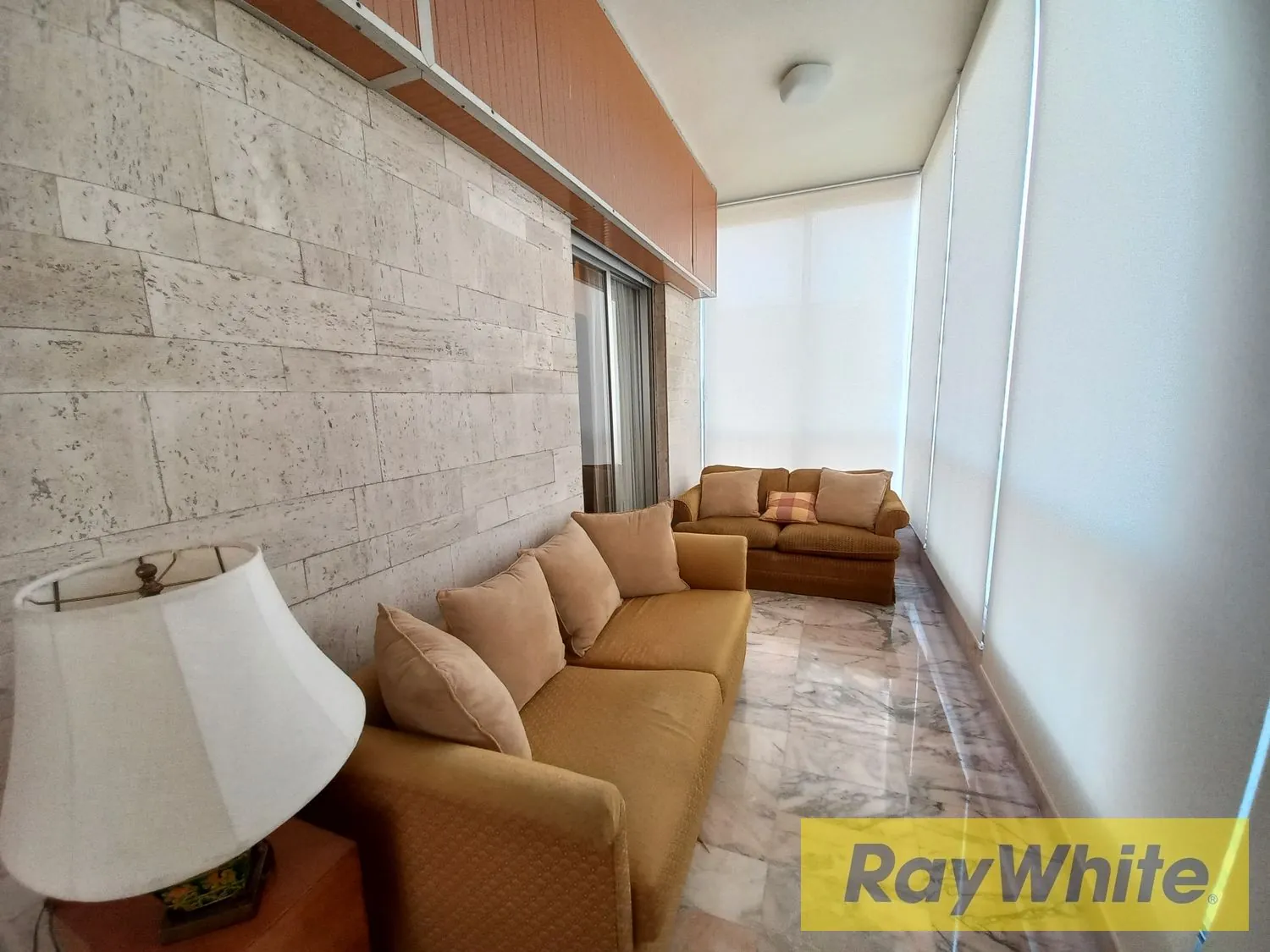 Fully Furnished Apartment For Sale In Zalka — الصورة 3