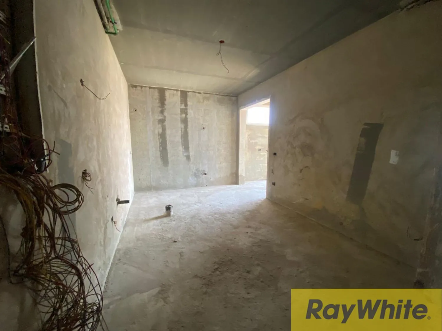 Luxury Apartment For Sale In Hamra — الصورة 4