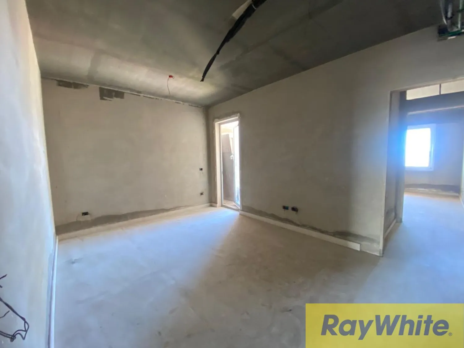 Luxury Apartment For Sale In Hamra — الصورة 5