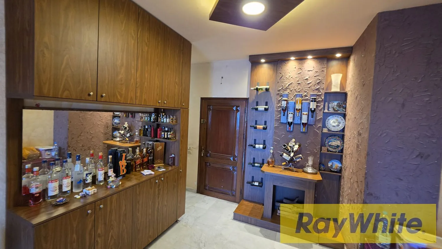 Furnished Apartment For Sale In Bouar — الصورة 2