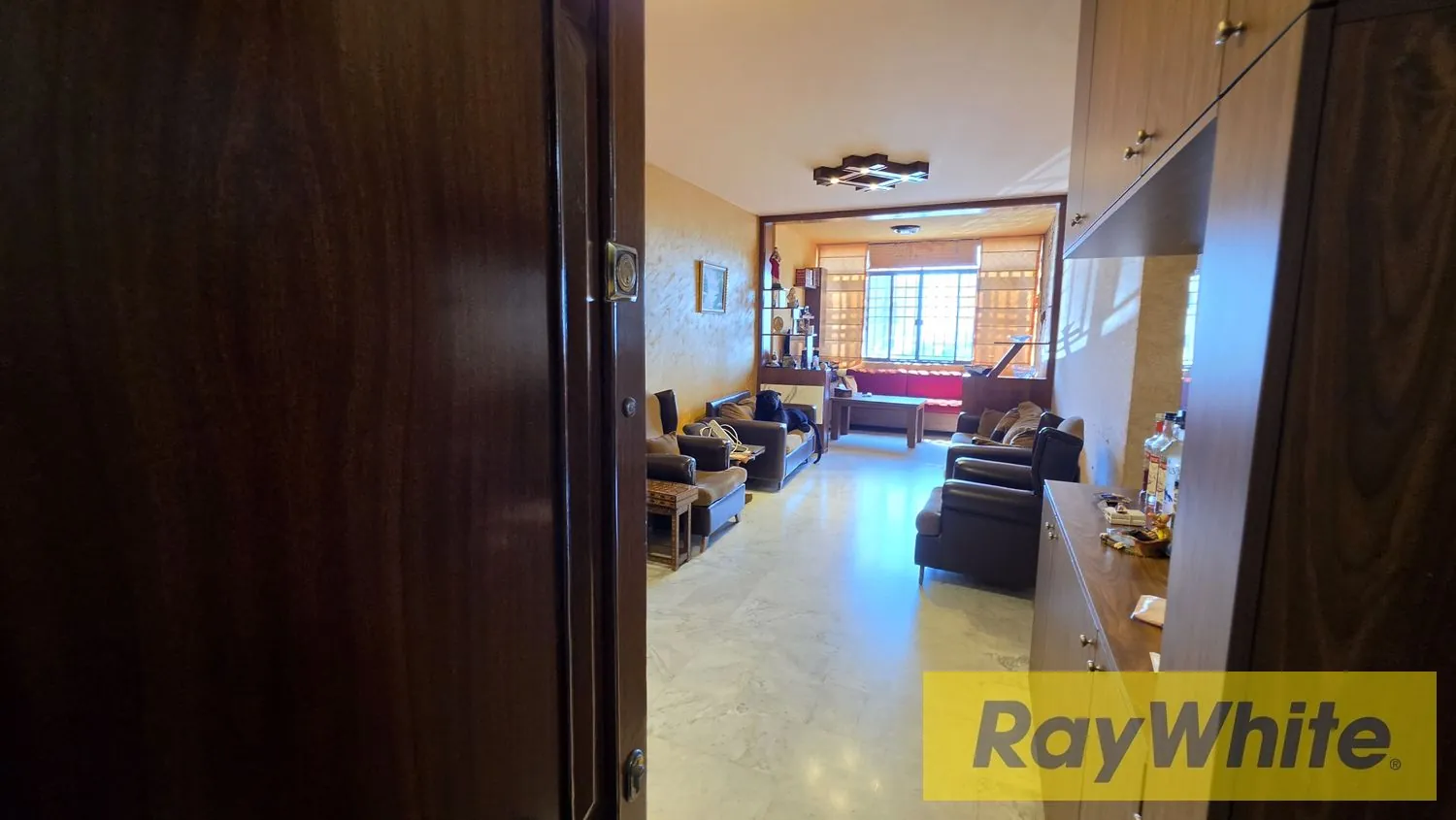Furnished Apartment For Sale In Bouar — الصورة 4