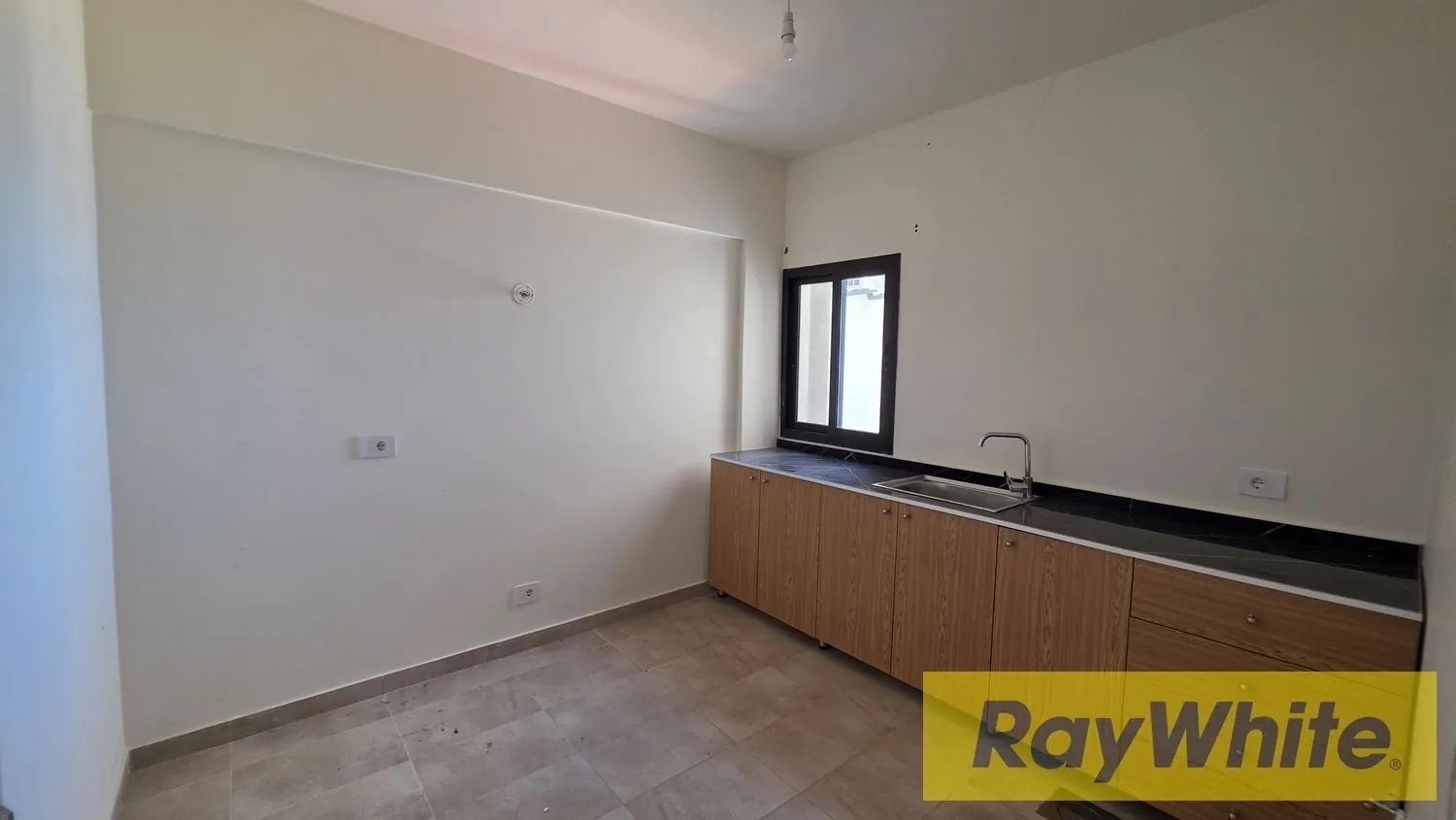 Duplex Apartment For Sale In Nahr Ibrahim Maaysrah — الصورة 3