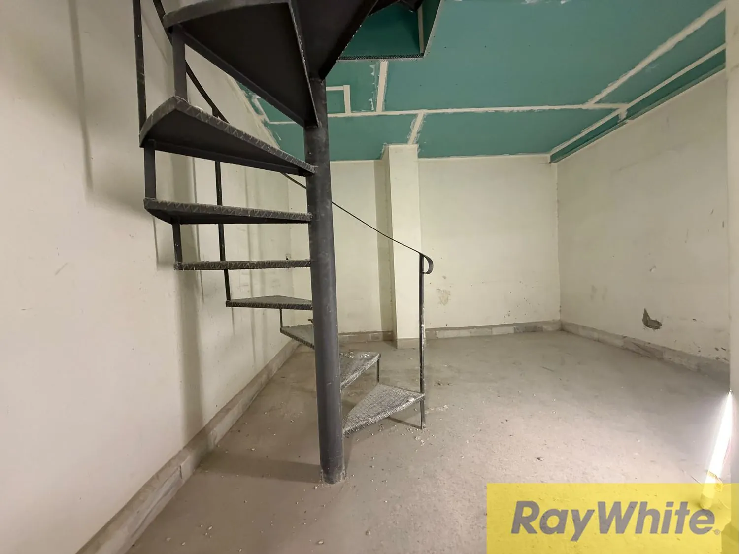 Shop For Rent In Downtown — الصورة 3