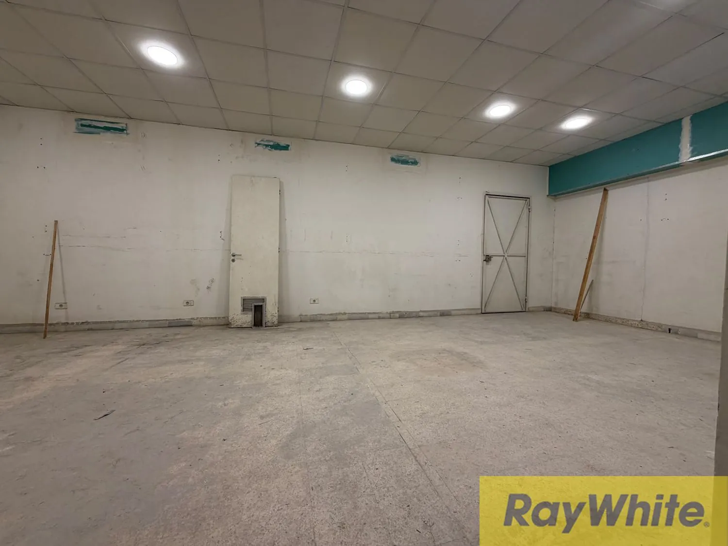 Shop For Rent In Downtown — الصورة 4