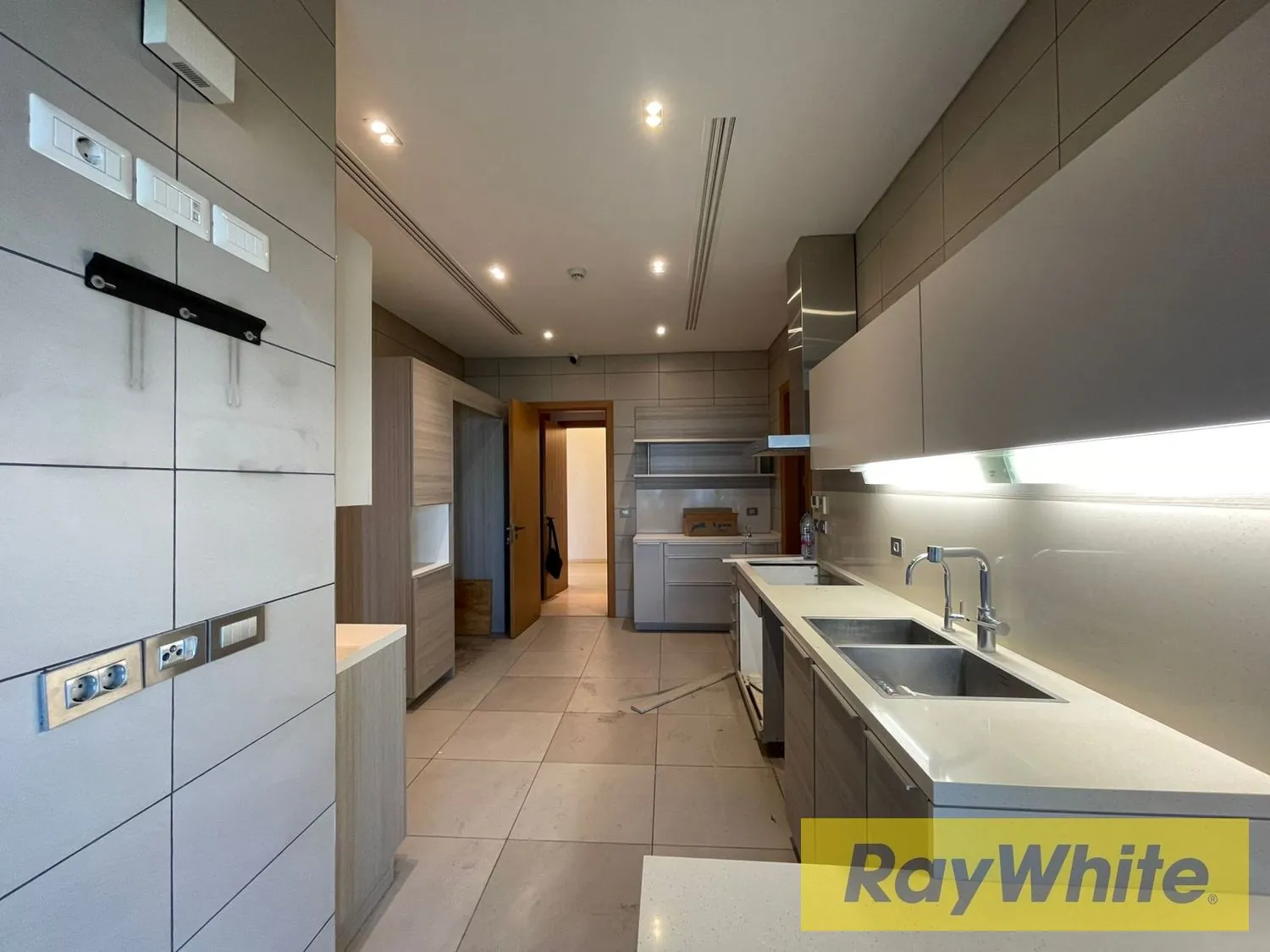 Luxury Apartment For Rent In Achrafieh — photo 4