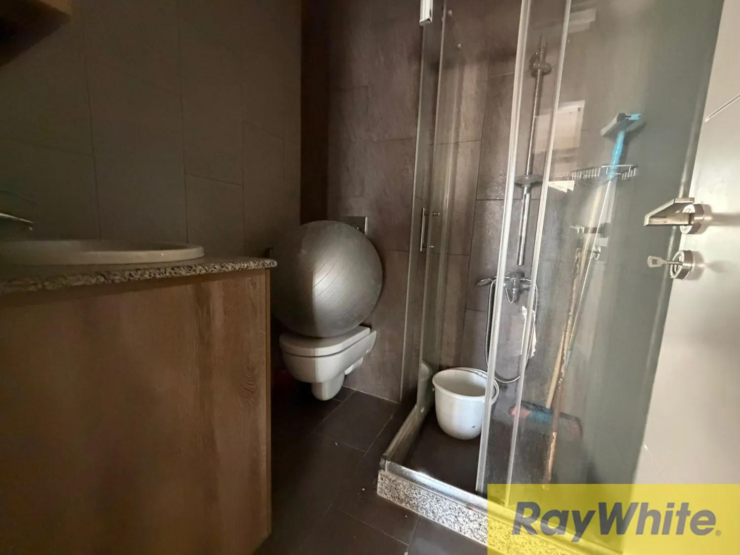 Furnished Apartment For Sale In Ain Al Tineh — الصورة 3