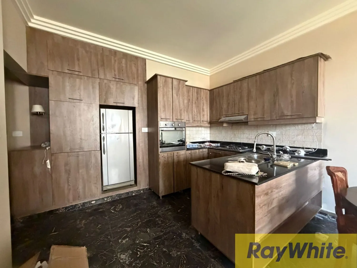 Furnished Apartment For Sale In Ain Al Tineh — الصورة 4