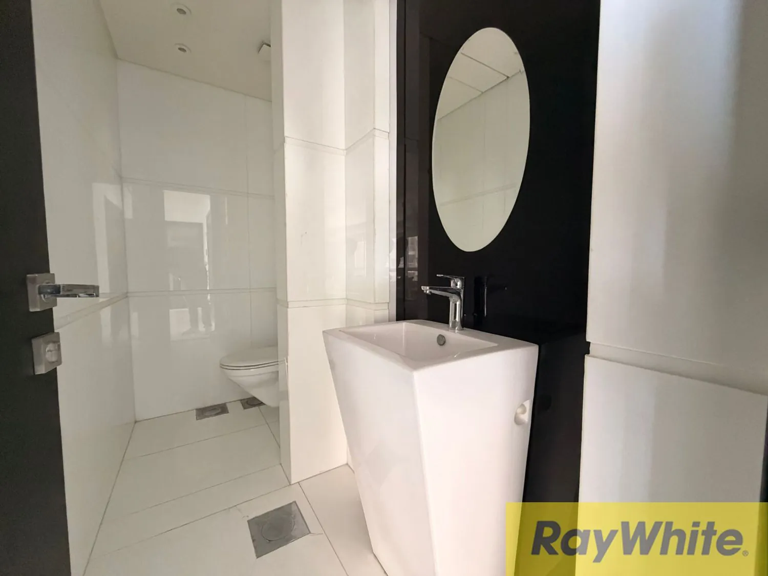 Luxury Apartment For Sale In Ain Al Mraisseh — photo 4