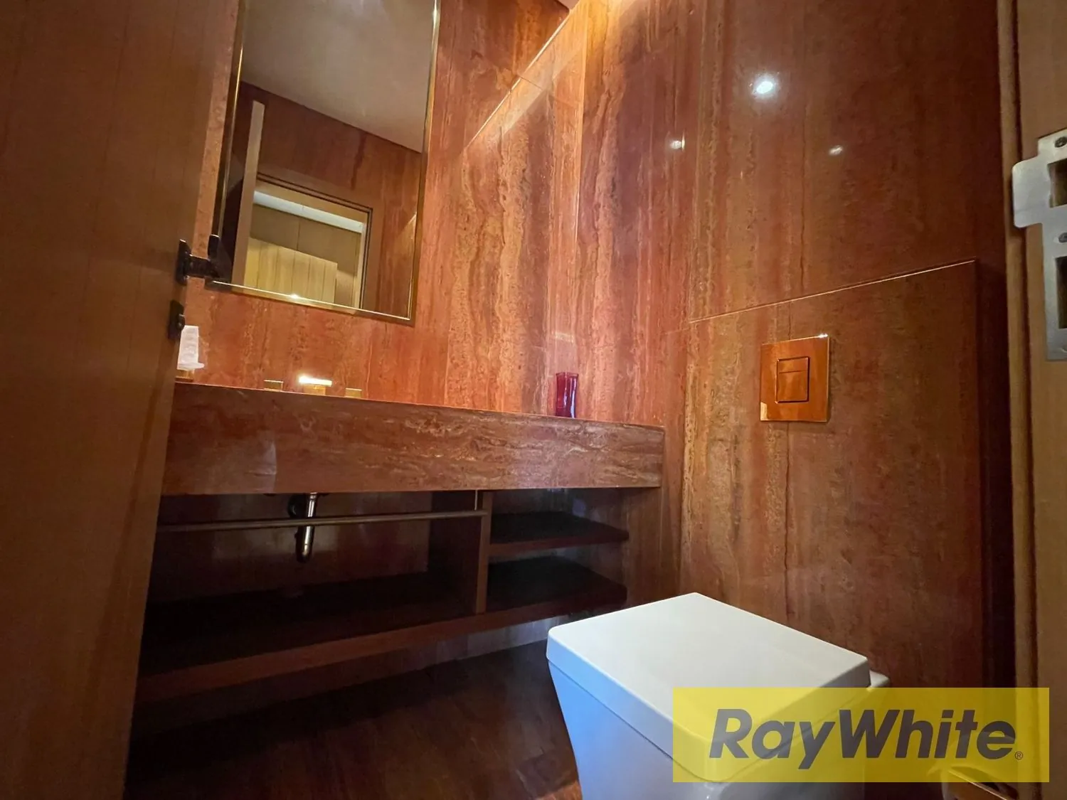 Luxury Apartment For Sale In Achrafieh — photo 3