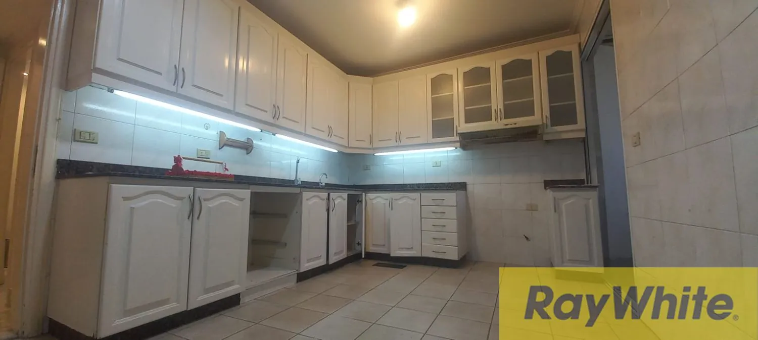 Apartment For Rent In Sanayeh — photo 2