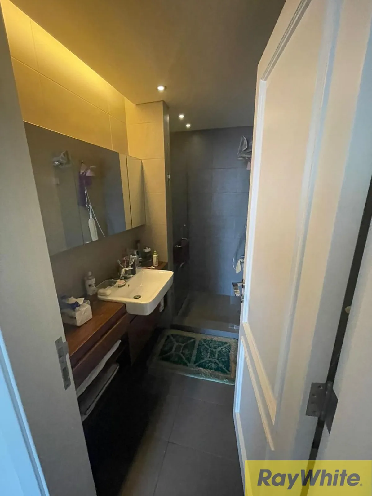 Apartment For Sale In Sanayeh — الصورة 5