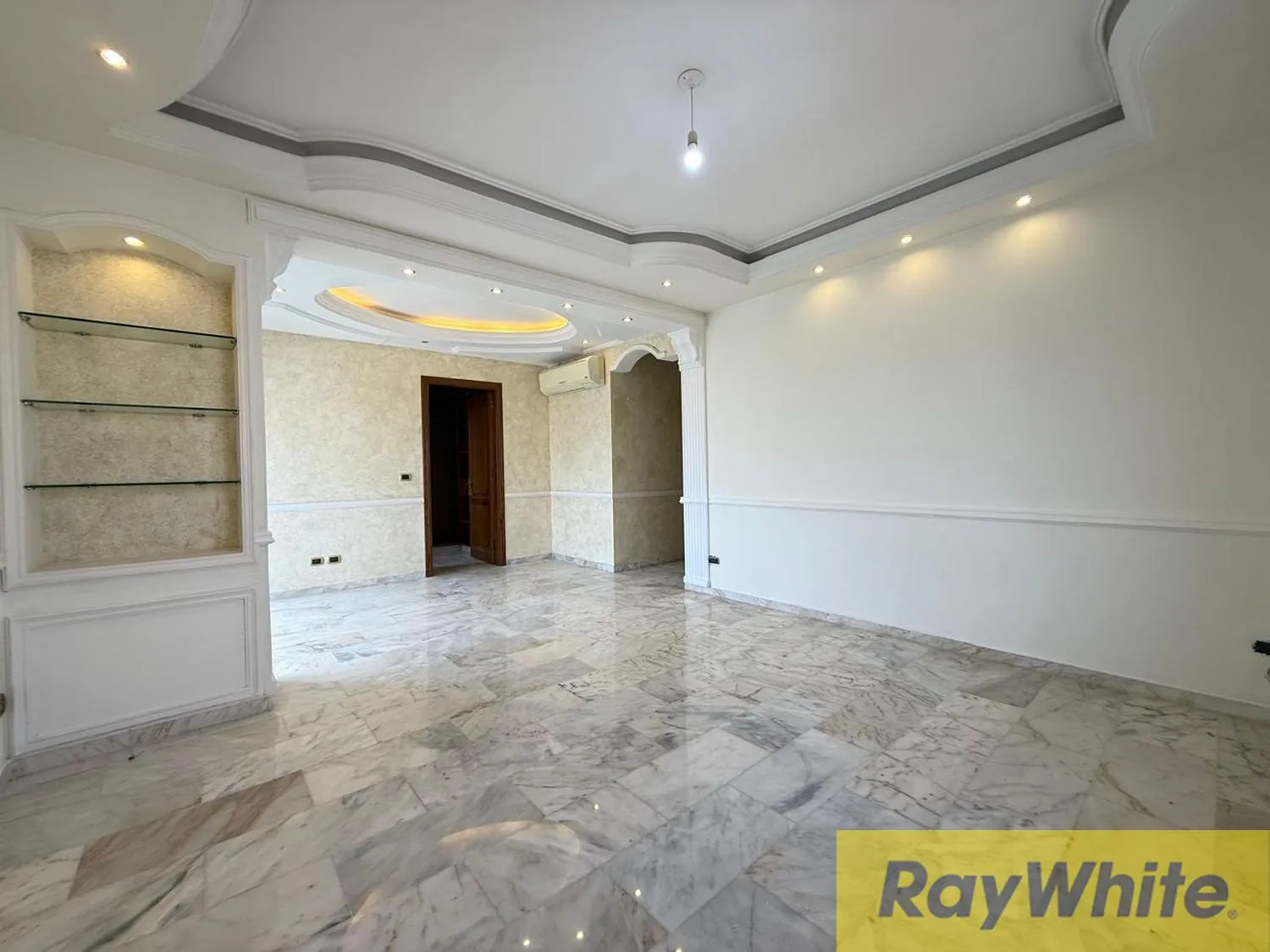 Luxury Duplex For Sale In Clemenceau — photo 2