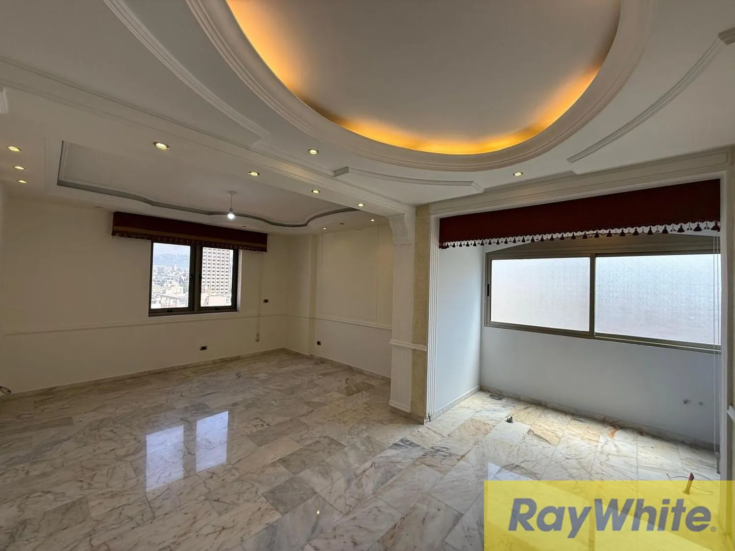 Luxury Duplex For Sale In Clemenceau — photo 3