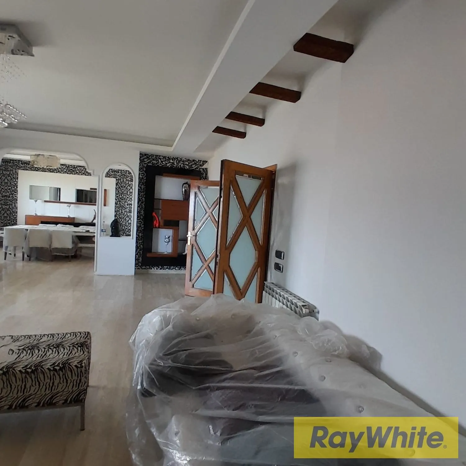 Fully Furnished Apartment For Rent In Ain Aalaq — الصورة 3