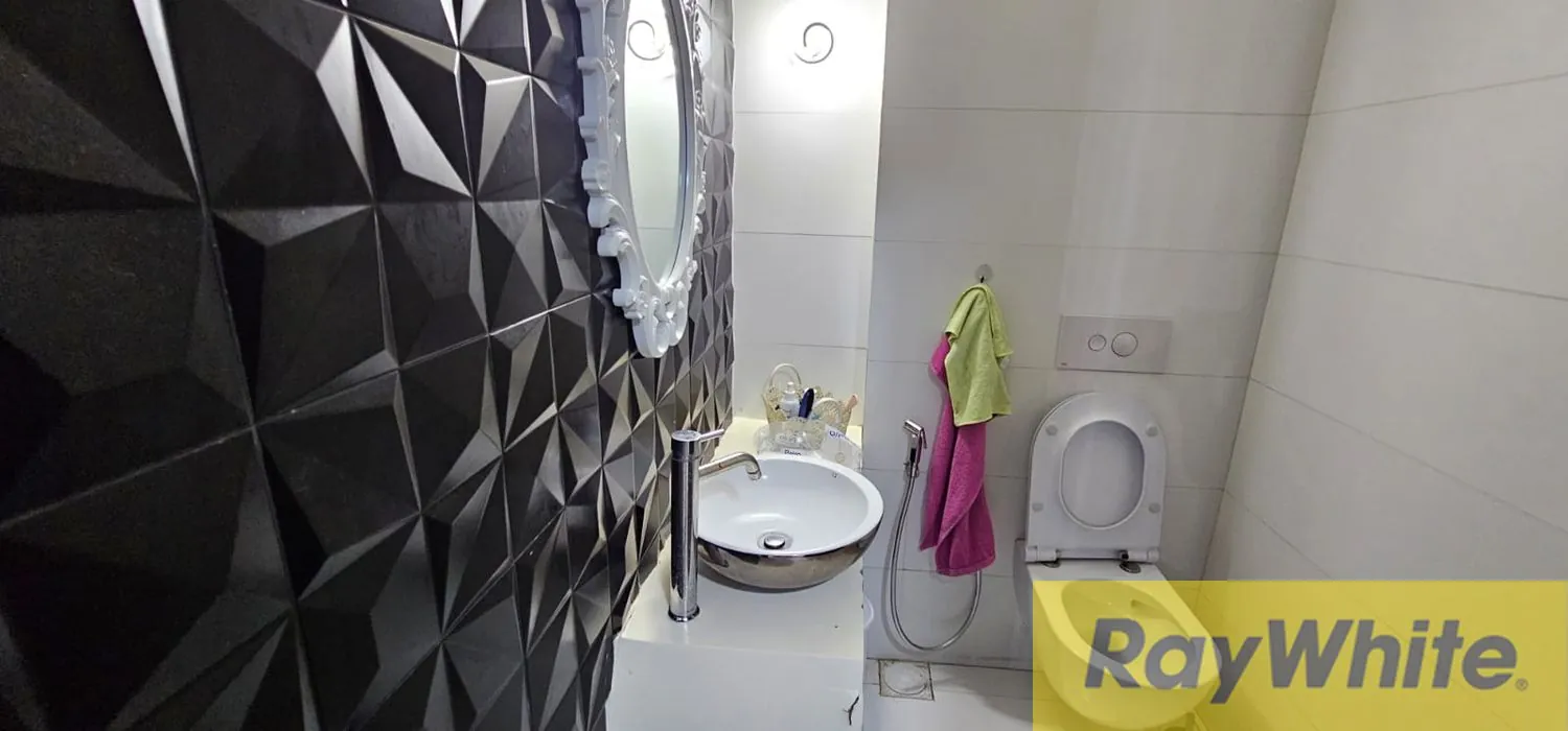 Elegant Fully Furnished Apartment For Sale In Jnah — الصورة 5