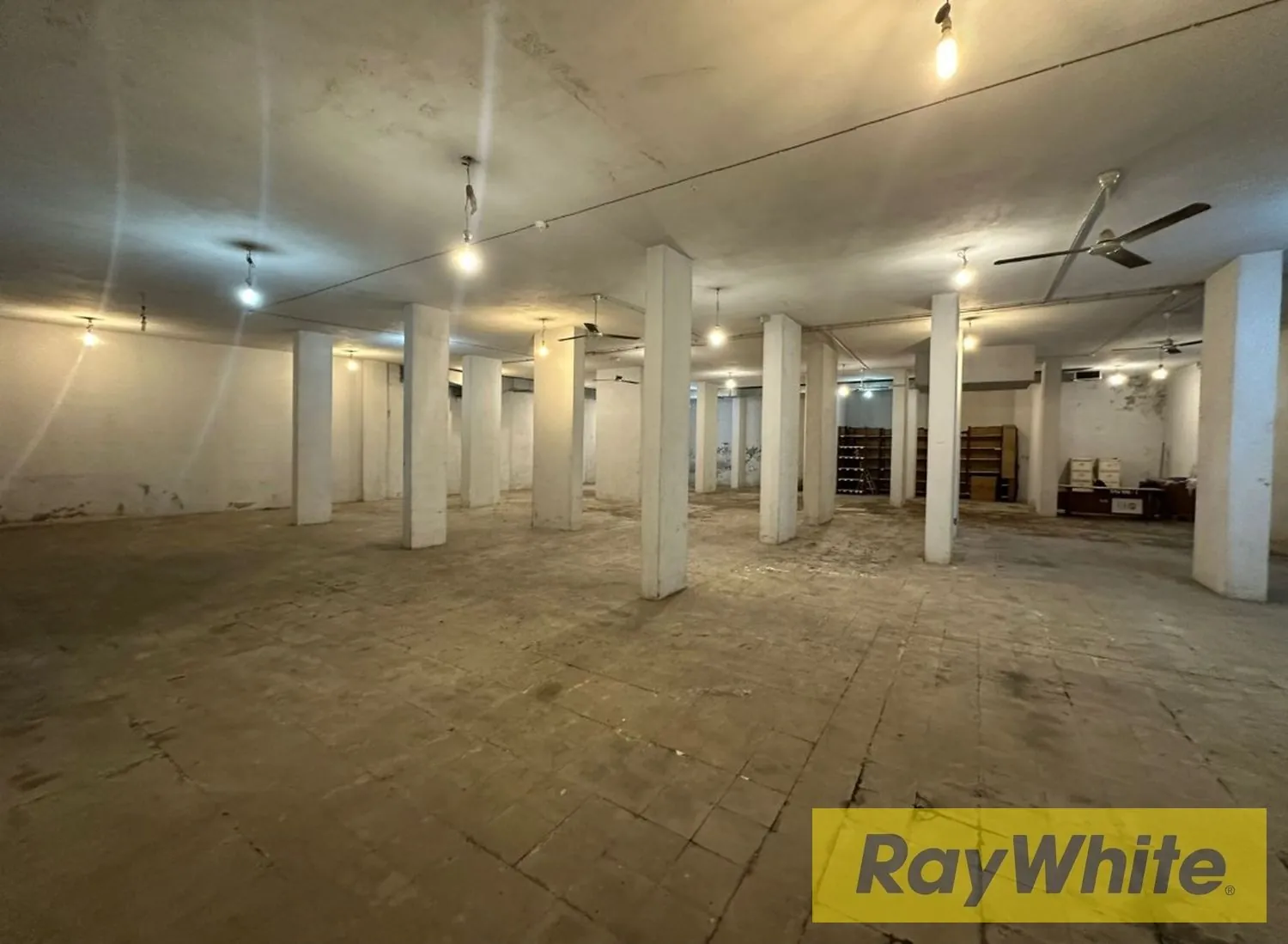 Warehouse For Rent – Sin El Fil — photo 2