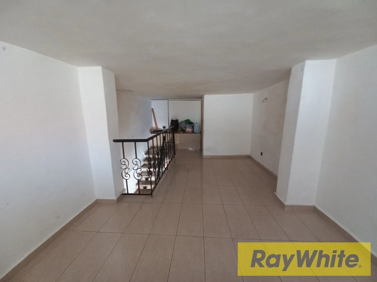 Shop For Rent In Zalka — الصورة 5