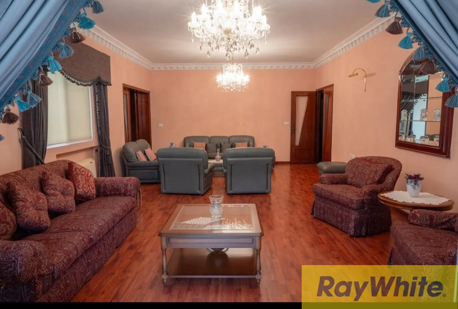 Apartment For Sale In Mazraa