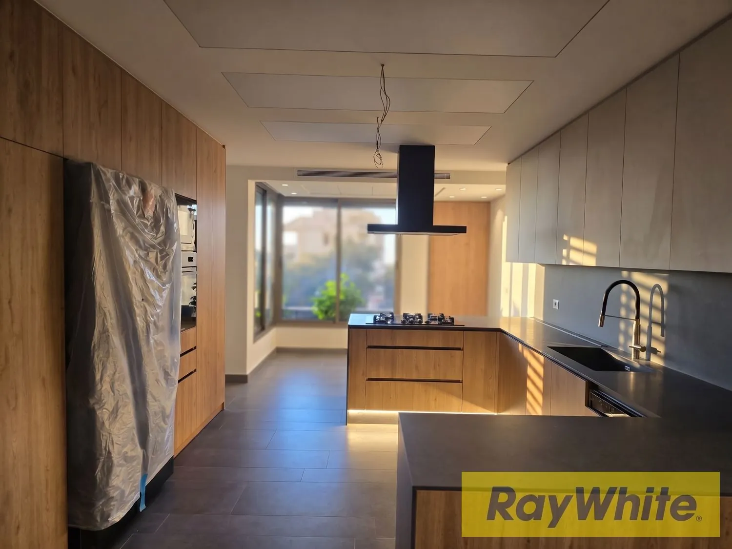 Luxury Semi-furnished Apartment For Rent In Biyada | 350m² — photo 4