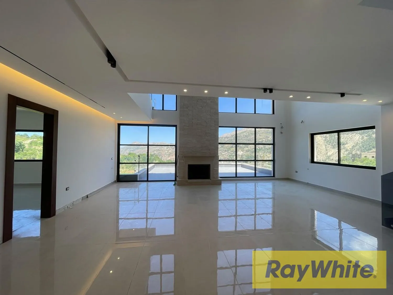 Brand New Luxury Stand Alone For Sale In Bcharre, North Lebanon With Open Panoramic Mountains View. — الصورة 2